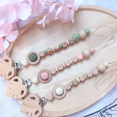 Attache tétine anneau